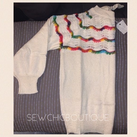 Rainbow 🌈 Textured Back Tie Sweater - Picture 7 of 8